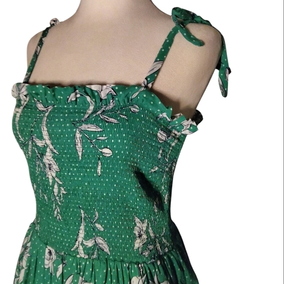 Draper James Floral Dot Smocked Dress Green Midi Length Pockets Size Small - Picture 5 of 6